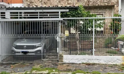 Casa à venda no bairro navegantes em porto alegre/rs.