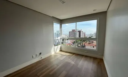 Apartamento à venda de 2 quartos, suíte e 2 vagas de garagem lado a lado no bairro petrópolis em porto alegre - rs.