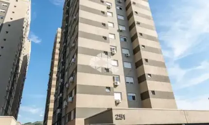 Apartamento impecável de 2 dormitórios, andar alto e vaga de garagem