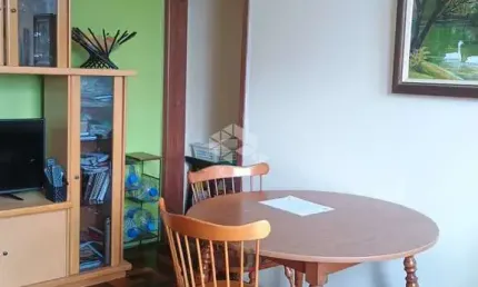 Vende-se apartamento  rua visconde do rio branco, bairro floresta - porto alegre rs