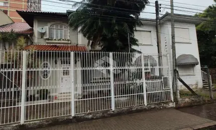 Sobrado com 03 suítes+01 dorm.patio de 485m² bairro. floresta
