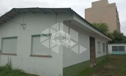 Casa de 2 dormitórios e garagem na vila cachoeirinha