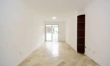 Apartamento semimobiliado com 3 dormitórios e sendo 1 suíte A Venda - Centro, Florianópolis SC
