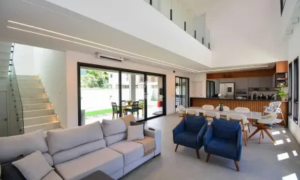 Casa com 4 dormitórios e sendo 3 suítes A Venda - Ratones, Florianópolis SC