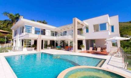 Casa Residencial com 6 suítes Mobiliada A Venda - Praia Brava