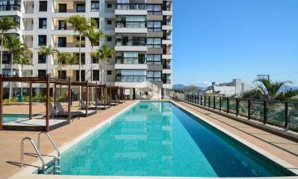 APARTAMENTO SEMIMOBILIADO COM 3 QUARTOS 1 SUÍTE E 1 VAGA DE GARAGEM NO BAIRRO BALNEÁRIO EM FLORIANÓPOLIS