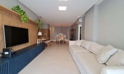 APARTAMENTO COM 3 QUARTOS SENDO 1 SUÍTE 2 VAGAS DE GARAGEM NO BAIRRO AGRONÔMICA EM FLOIRANÓPOLIS/SC