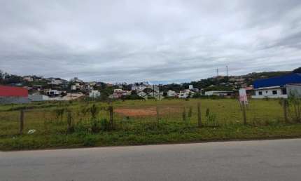 TERRENO COM ÁREA TOTAL DE 8.898 m² PLANA COM VIABILIDADE NO BAIRRO SÃO FRANCISCO EM SANTO AMARO DA IMPERATRIZ