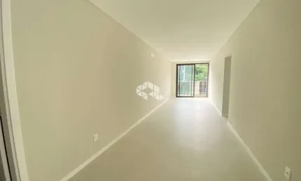 APARTAMENTO COM 2 QUARTOS SENDO SUÍTES E 1 VAGA DE GARAGEM NO BAIRRO JOÃO PAULO EM FLORIANÓPOLIS/SC