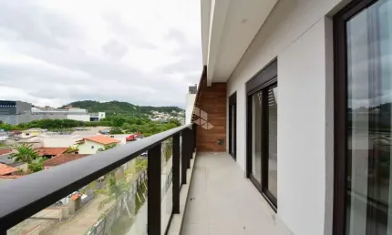Apartamento semimobiliado no saco grande com ótima localização em florianópolis/sc