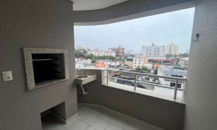 APARTAMENTO COM 3 QUARTOS SENDO 1 SUÍTE E 2 VAGAS DE GARAGEM NO BAIRRO CAPOEIRAS EM FLORIANÓPOLIS/SC