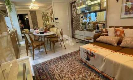 APARTAMENTO 2 QUARTOS 1 SUÍTE 3 VAGAS NO BAIRRO AGRONÔMICA EM FLORIANÓPOLIS/SC