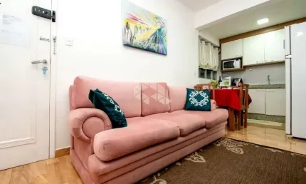 APARTAMENTO 2 QUARTOS NO CENTRO DE FLORIANÓPOLIS PRÓXIMO À PRAÇA XV