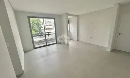 APARTAMENTO MODERNO DE 3 QUARTOS SENDO 1 SUÍTE COM 1 VAGA DE GARAGEM E VISTA PANORÂMICA NA CARVOEIRA FLORIANÓPOLIS