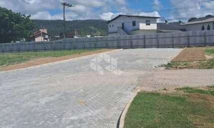 TERRENO DE 414,09m² NO BAIRRO AMBRÓSIO, EM GAROPABA