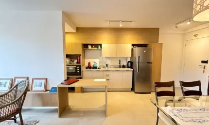 APARTAMENTO DE 2 QUARTOS COM 1 SUÍTE E 1 VAGA DE GARAGEM NA CARVOEIRA EM FLORIANÓPOLIS/SC