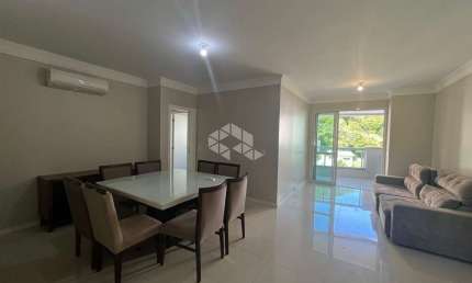 APARTAMENTO SEMIMOBILIADO COM 4 QUARTOS SENDO 1 SUÍTE NO BAIRRO ITACORUBI EM FLORIANÓPOLIS/SC