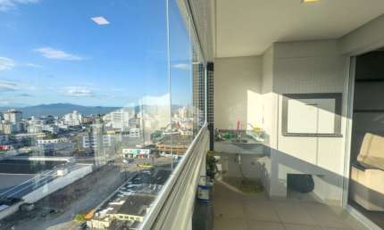 APARTAMENTO DE 3 QUARTOS COM SUÍTE E VAGA DE GARAGEM NO CANTO DE FLORIANÓPOLIS