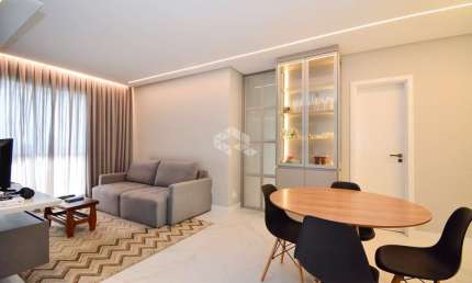 APARTAMENTO SEMIMOBILIADO COM 3 QUARTOS 2 SUÍTES 2 VAGAS DE GARAGEM E VISTA PANORÂMICA NO ESTREITO