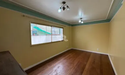 Apartamento semimobiliado com terraço privativo no centro de florianópolis