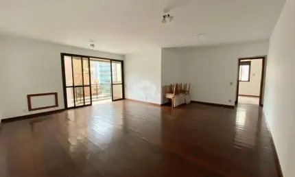 Apartamento com 4 quartos sendo 1 suíte e 2 vagas no coração do centro de florianópolis