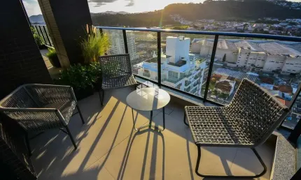 APARTAMENTO 2 QUARTOS SENDO1 SUÍTE 2 VAGAS E ÁREA DE LAZER COMPLETA NO KOBRASOL