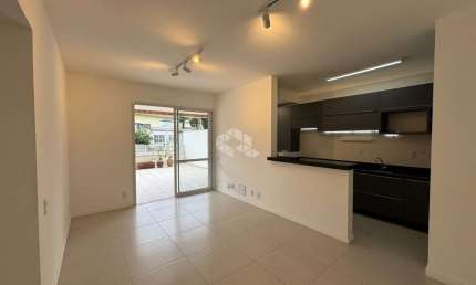 APARTAMENTO 2 QUARTOS SENDO 1 SUÍTE SACADA TERRAÇO CONDOMÍNIO COMPLETO ABRÃO FLORIANÓPOLIS