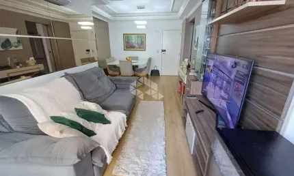 Apartamento semimobiliado com 3 quartos 1 suite e vaga de garagem no centro de florianópolis