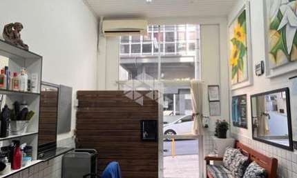 SALA AMPLA COM AR CONDICIONADO COPA E LAVABO NO CENTRO DE FLORIANÓPOLIS PRONTA PARA O SEU NEGÓCIO