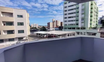 APARTAMENTO COM 3 QUARTOS 1 SUÍTE CONDOMÍNIO COMPLETO NA COLONINHA EM FLORIANÓPOLIS