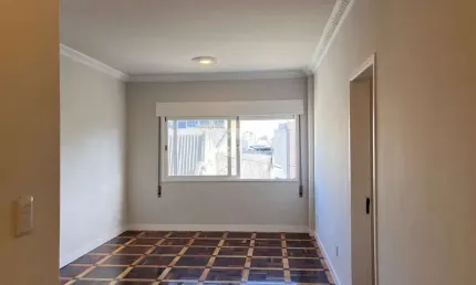 APARTAMENTO COM 4 QUARTOS SENDO 1 SUÍTE NO CENTRO DE FLORIANÓPOLIS