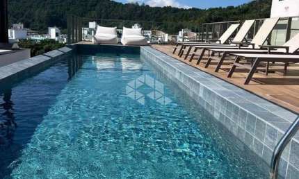 APARTAMENTO DUPLEX COM 2 SUÍTES 2 VAGAS DE GARAGEM E ÁREA DE LAZER COMPLETA EM JURERÊ INTERNACIONAL FLORIANÓPOLIS