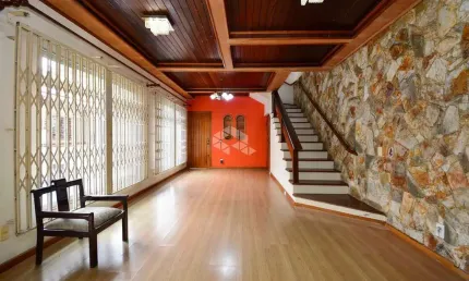 Casa 5 quartos 2 suítes piscina e 3 vagas na trindade florianópolis próxima à ufsc