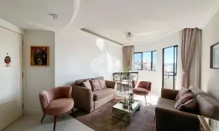 Apartamento com 3 quartos sendo 1 suíte sacada e vista panorâmica no coração do centro de florianópolis