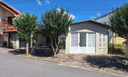 Casa com 5 quartos à venda na Rio Branco, 1626, Cairú, Garibaldi