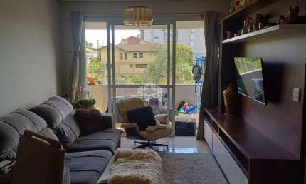 Apartamento de 2 dormitórios com suíte e excelente posição solar.