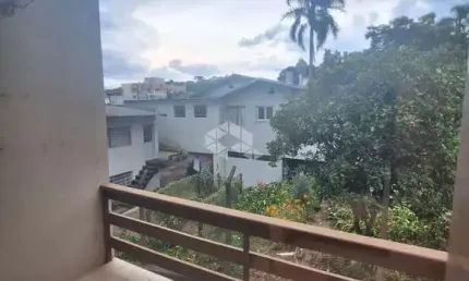 Apartamento de dois dormitórios no centro da cidade de Garibaldi