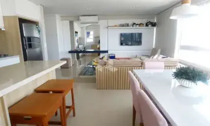 Apartamento  no Último Andar - Rua Marquês de Souza