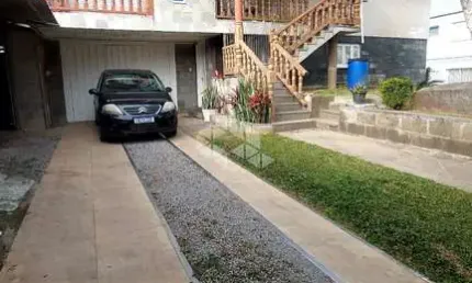 Casa com 5 quartos à venda na Rua Buarque De Macedo, 4646, Brasilia, Garibaldi