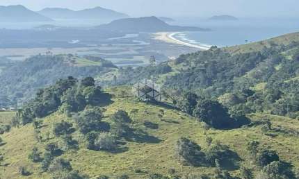 Espetacular terreno à venda com 1.750 m² privativos, com vista panorâmica Praia da Gamboa, Lagoa do Coração e Guarda do Embaú