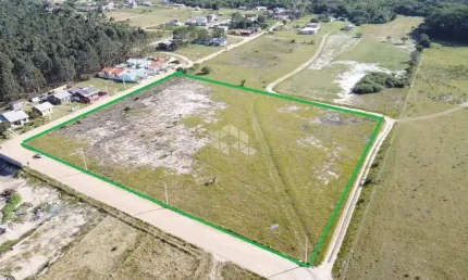 Terreno com área de 12.878,12 m², escriturado e averbado no ri.