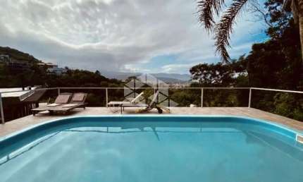 Casa na Praia do Silveira em Garopaba com vista Panorâmica.