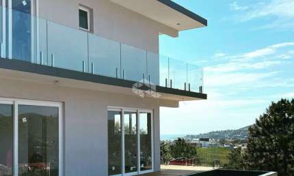 Casa à Venda de Alto Padrão em Garopaba no bairro Ferraz