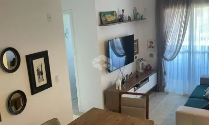 Apartamento com 2 dormitórios, com 1 vaga e 61,65 m² privativos próximo a Surfland