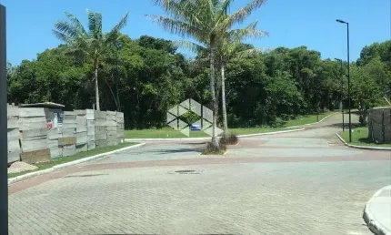 Terreno em Condomínio Fechado Alto Padrão na Praia da Ferrugem