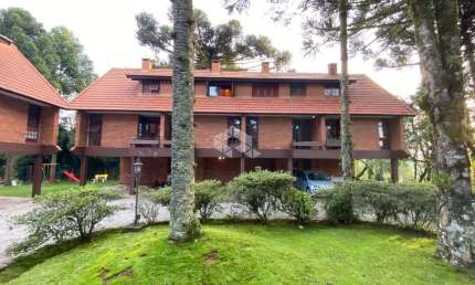 Casa 2 dormitórios em Condomínio no Bairro Planalto, Gramado