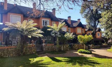 Casa 3 dormitórios, 175,67m² privativos, 1 vaga, no Centro de Gramado