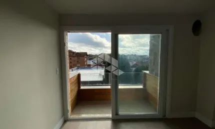 Apartamento 02 dormitórios, 105m² privativos, 1 vaga, na Rua Coberta de Canela