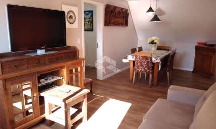 Apartamento 4 dormitórios, 146m² privativos, 2 vagas, na Borges em frente à Rua Coberta