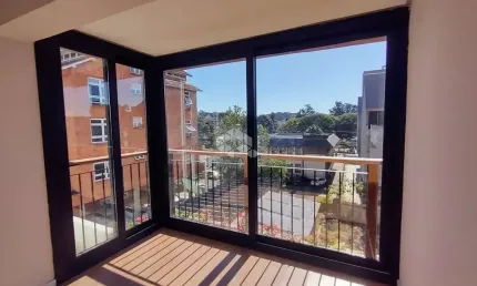 Apartamento no centro e próximo a Catedral de Pedra.